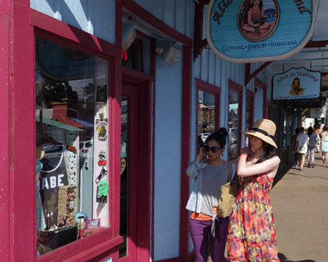 Tourists shopping in Paia
